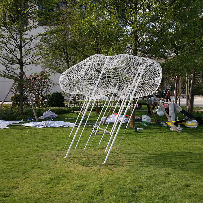 公园玻璃钢白云雕塑定做厂家